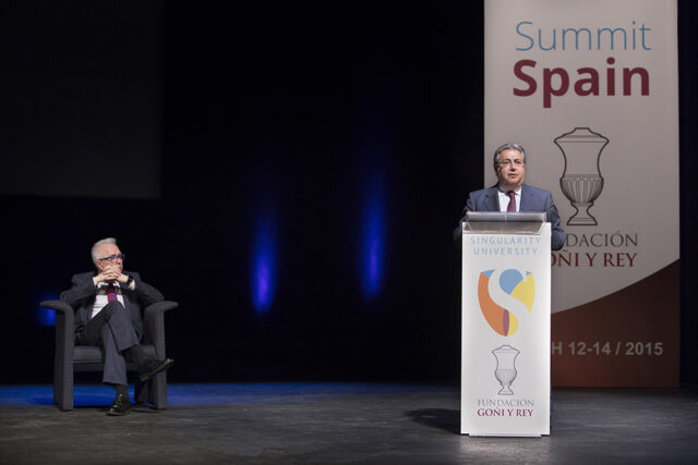 30 av 0526 singularity inauguración