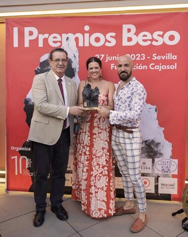 732 premios